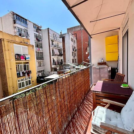 Appartement Apartamento Tranquilo Y Del Barrio à Barcelone Extérieur photo
