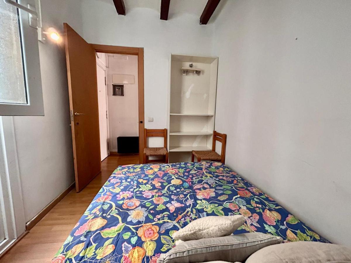 Appartement Apartamento Tranquilo Y Del Barrio à Barcelone Extérieur photo