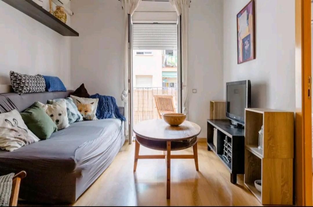 Appartement Apartamento Tranquilo Y Del Barrio à Barcelone Extérieur photo